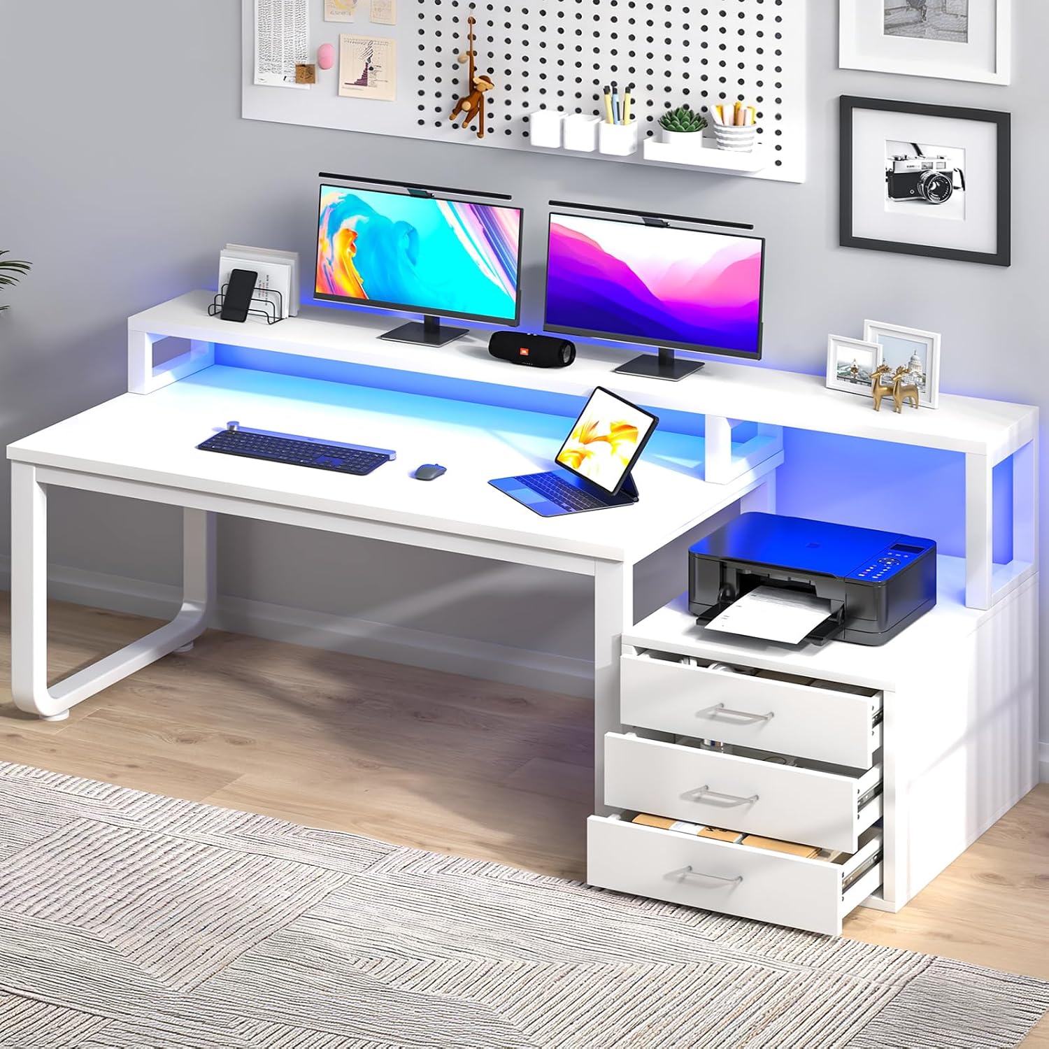 Commercial Printer - โต๊ะทำงานสีขาวขนาด 67 นิ้ว พร้อมลิ้นชัก 3 ช่องและไฟ